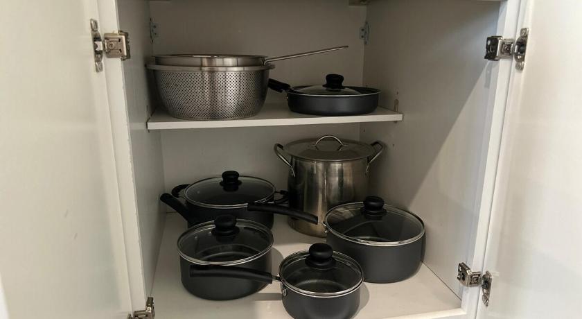올버니 (NY) Bright & Airy 1 BDRM Private Apt 4성급 숙소 객실