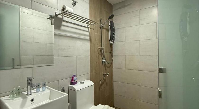 Rest And Comfort Boutique Hotel - image 36