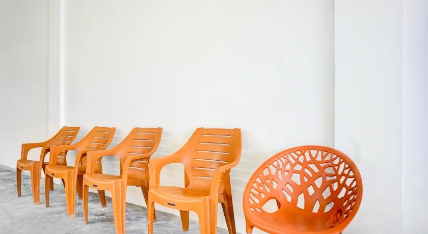 OYO 94768 Al-hamra Guest House - image 7