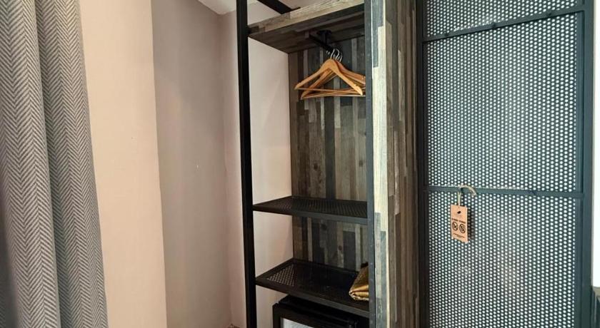 Rest And Comfort Boutique Hotel - image 15