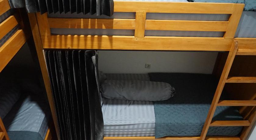 TWD hostel - image 35