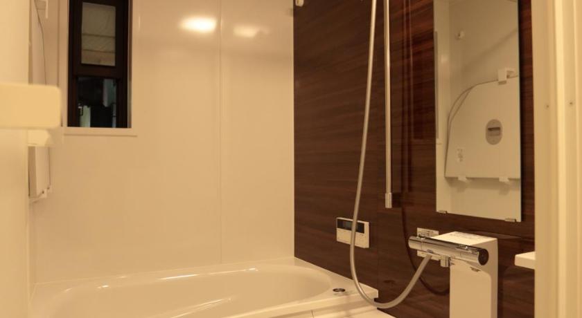 京都 Kokon Higashiyama 4つ星 宿泊施設 プール