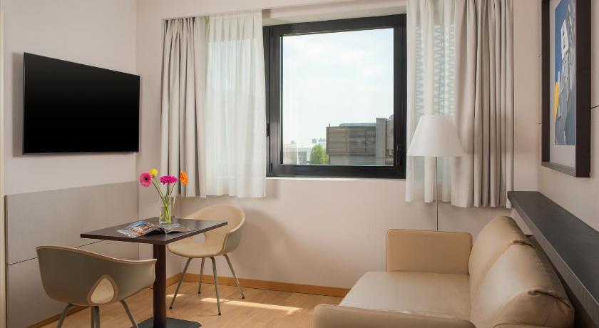 Image of Suite 1