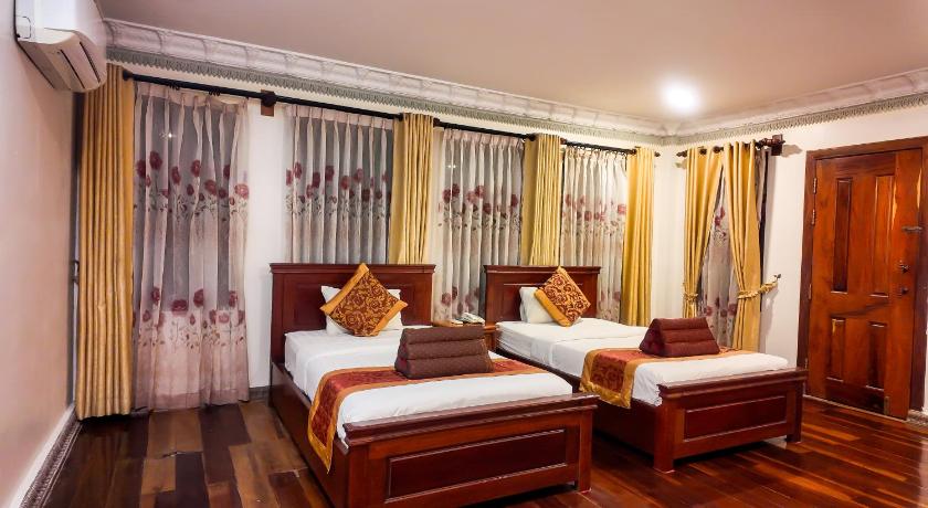Image of Superior Twin Room 11