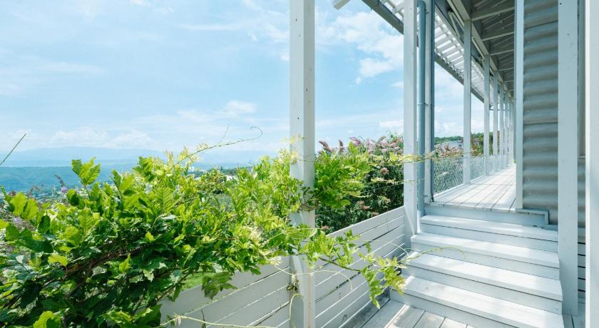 軽井沢 ASNOVA RESORT 空の家ガーデンHotel 4つ星 宿泊施設 プール