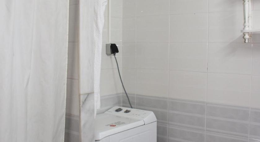 Image of One-Bedroom Apartment (3 Adults) without air conditioning 11