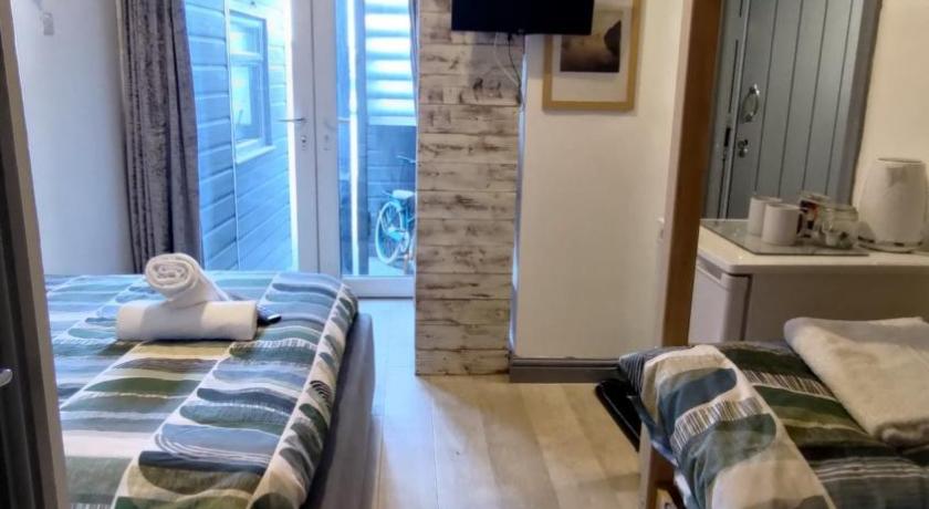 Image of Standard Family Room 1