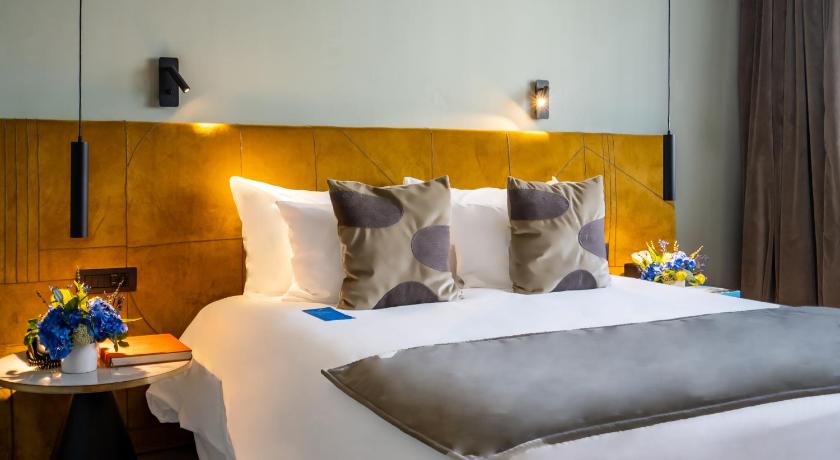 Image of Junior Suite 7