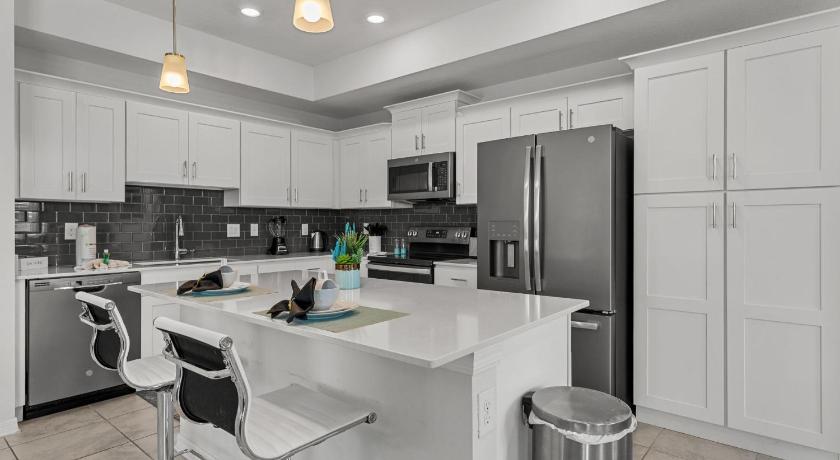 올랜도 (FL) Storey Lake condos by Une Homes 4성급 숙소 스위트룸