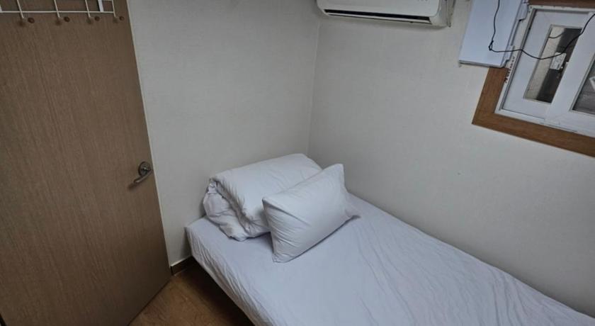 Seoul URBAN Stay 2-Star Hotel restaurant