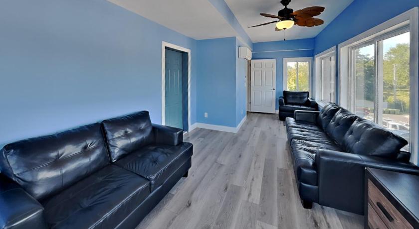 Put-in-Bay Put-in-Bay Waterfront Condo #208 4-Star Accommodation amenity