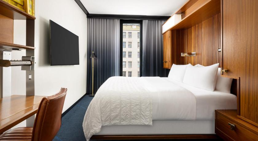 Image of Classic King Reserve, Guest room, 1 King 8