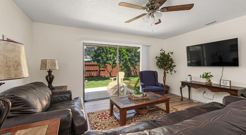 Rockledge Cozy home near USSSA complex, Viera and Cruise Terminals! 4-Star Accommodation room