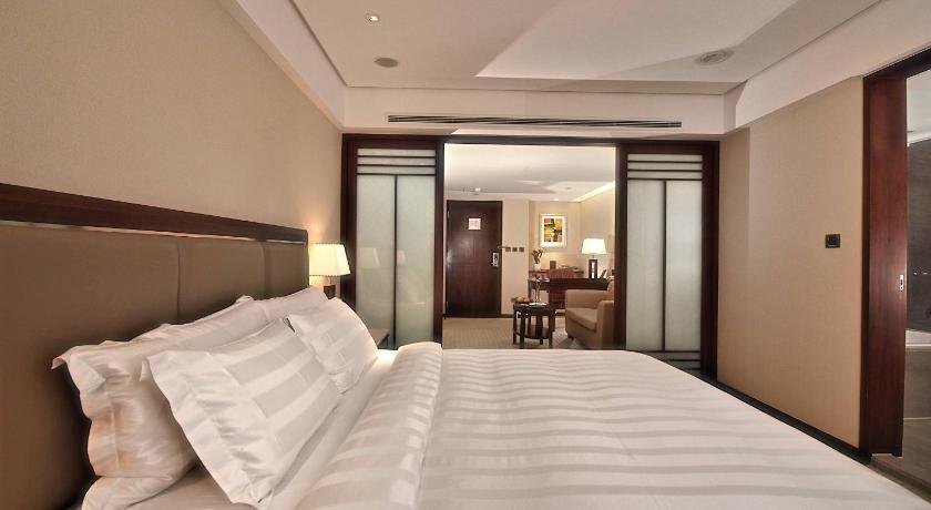 Image of Superior Suite with King Bed 3