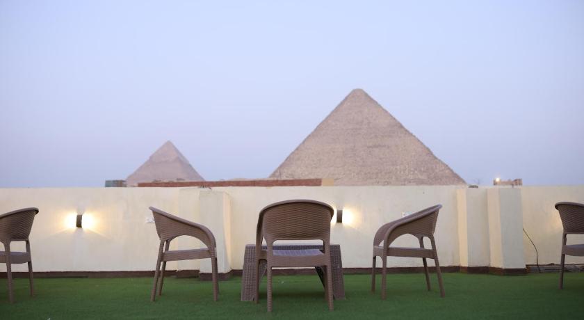 Retaj Pyramids View