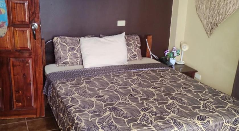 Image of Double Room with Balcony and Sea View 1