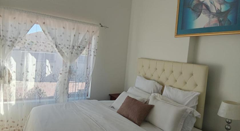 Neats Accommodations - image 10