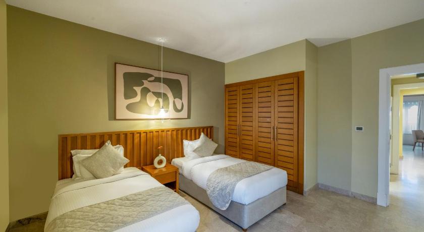 Image of Three-Bedroom Apartment 5