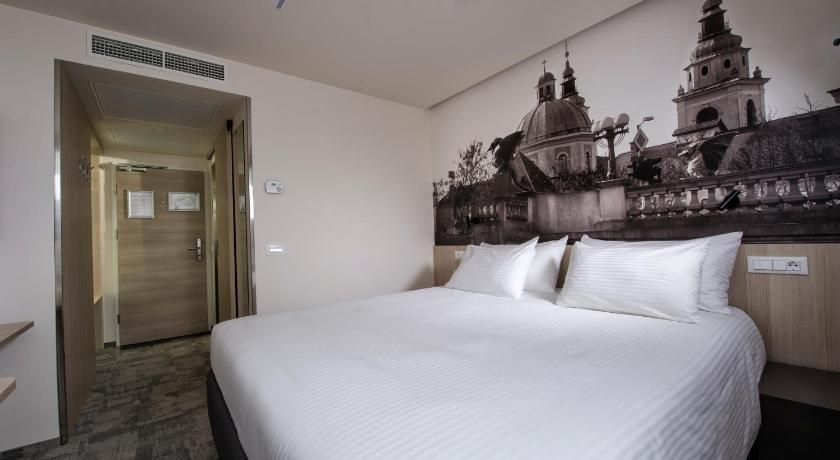 Imagen de HABITACION DOBLE (Double Room) 8