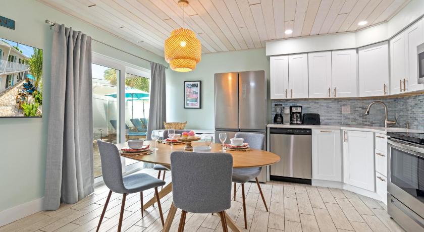 시에스타 키 (FL) Sea Foam - Pet Friendly, Located in Siesta Key Village, Steps to Siesta Key Beach! 3성급 숙소 로비
