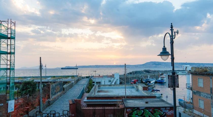 ポルティチ Sea Vibes I FLOOR 3つ星 ホテル スイート