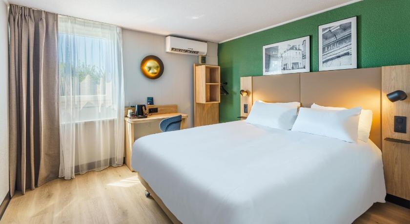 Campanile Dijon Est Saint Apollinaire Hotel