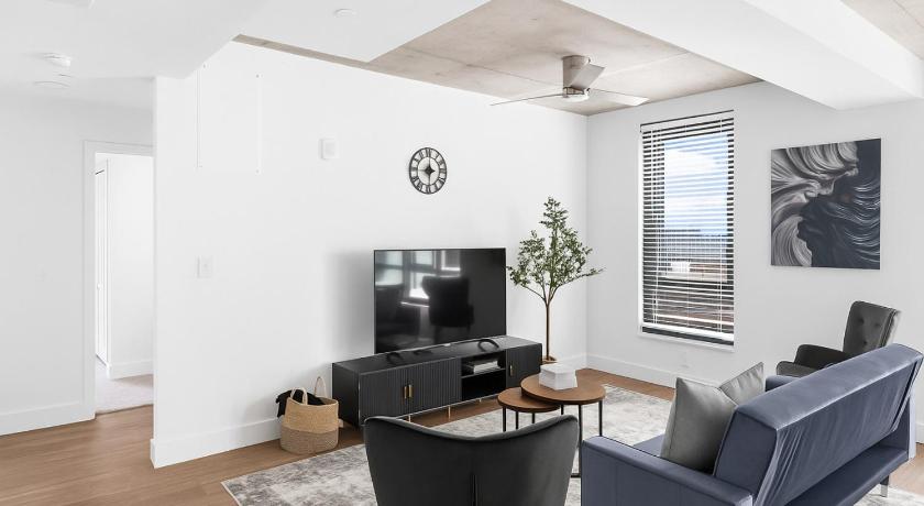 伯明罕 Modern 3BR Condo Five Points South Gem 4星级 住宿 泳池