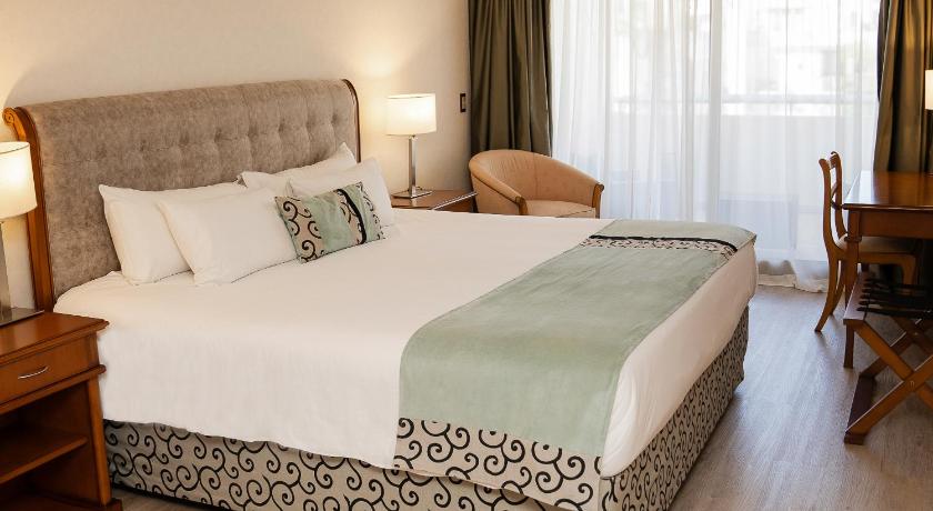 Image of Junior Suite with Balcony 3