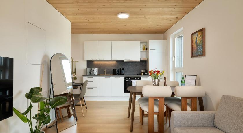 VORALIVING - Modernes Neubau Apartment Toplage - Parkplatz - WLAN, 24 7 Check-in