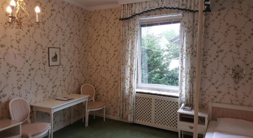 Image of Standard Twin Room 8