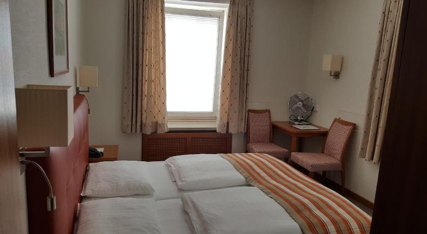 Image of Double Room 15