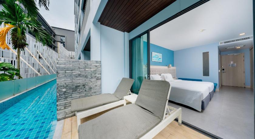 Image of Deluxe Pool Facing Room 6