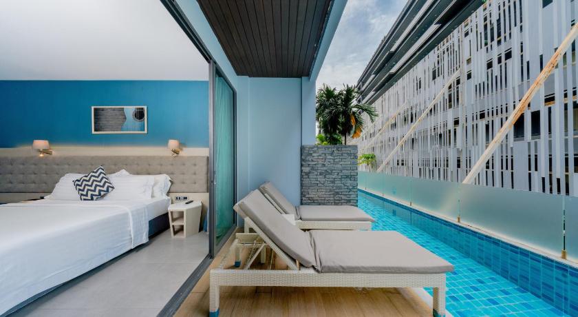 Image of Deluxe Pool Facing Room 5