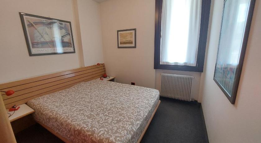 Image of One-Bedroom Apartment 0