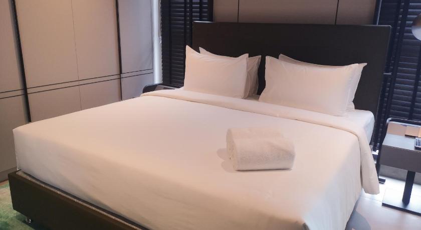 Image of Three-Bedroom Suite 16