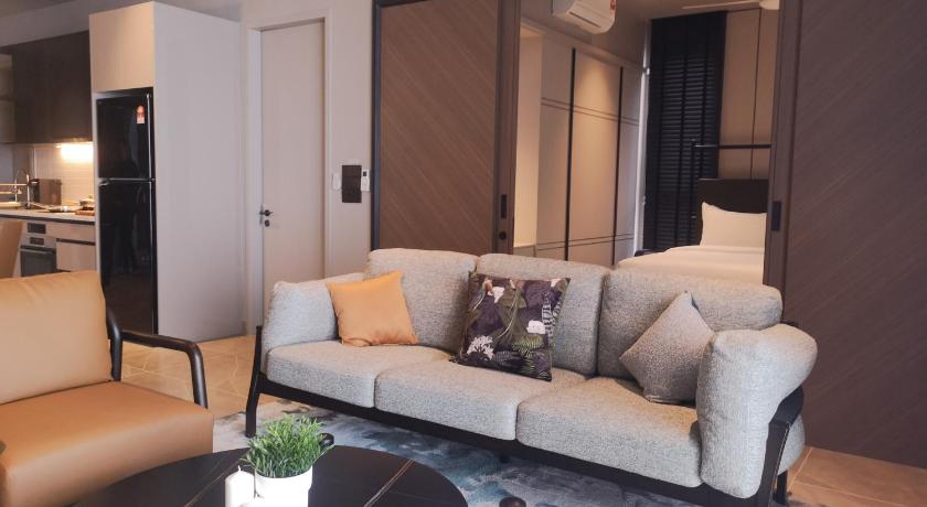 Image of Three-Bedroom Suite 10