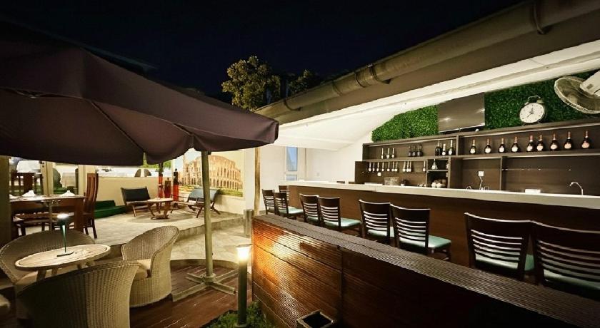 Roma Hôtel & Restaurant - image 7