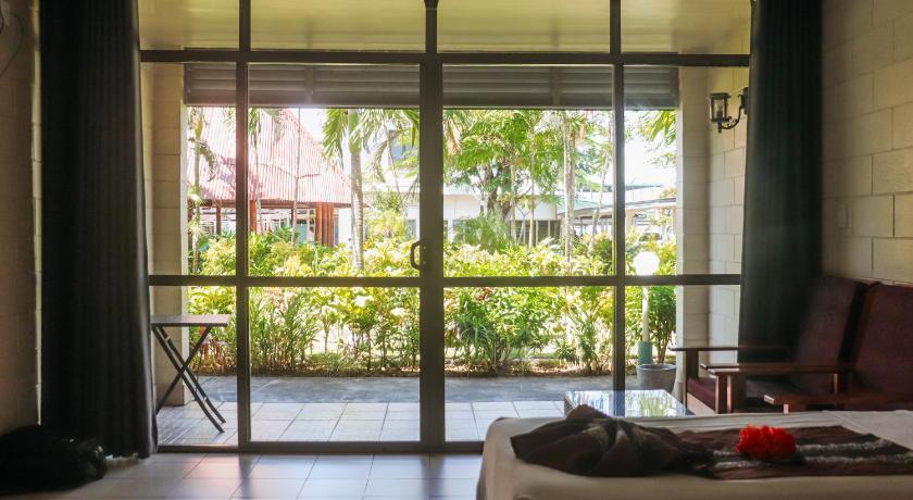 Image of Deluxe Room with Private Balcony 8
