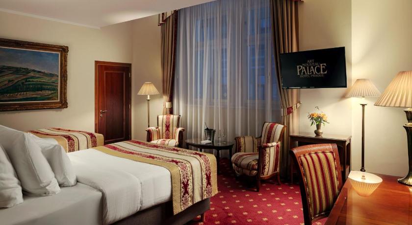 Image of Art Nouveau Twin Suite 1