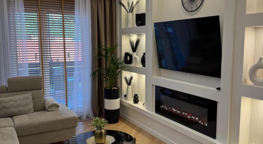 Apartament Anna De Lux z tarasem Zamosc-Roztocze