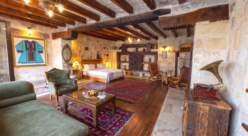 Sultan Cave Suites - image 10