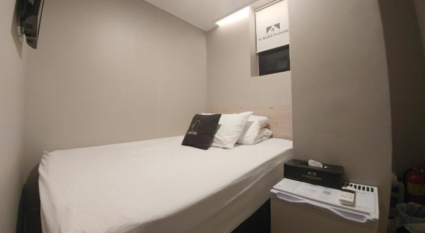 Image of Standard single  Room 3