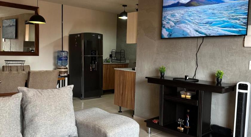 サポパン Depa nuevo cerca del Akron, ITESO, Periferico Sur 4つ星 シングルルーム ロビー