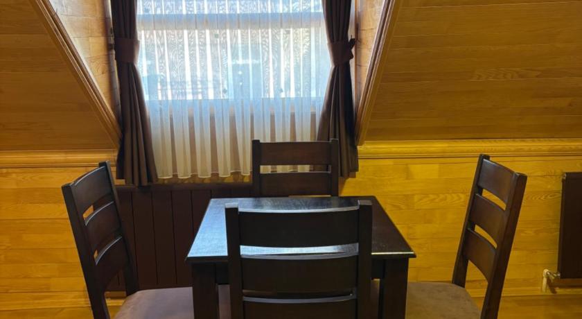 Antique Pearl Hotel - image 12