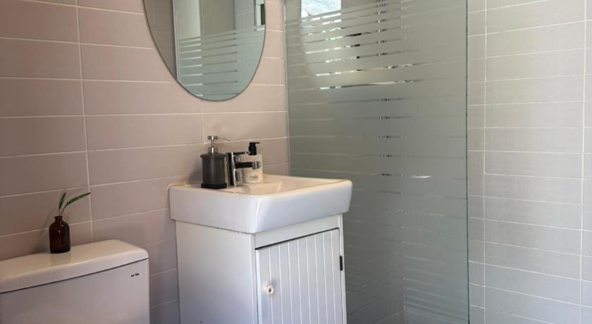 서울 더 플레이스 서울 한옥 게스트하우스 (The Place Seoul Hanok Guesthouse (Korea Quality)) 2성급 호텔 스위트룸