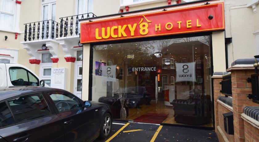 Lucky 8 Hotel