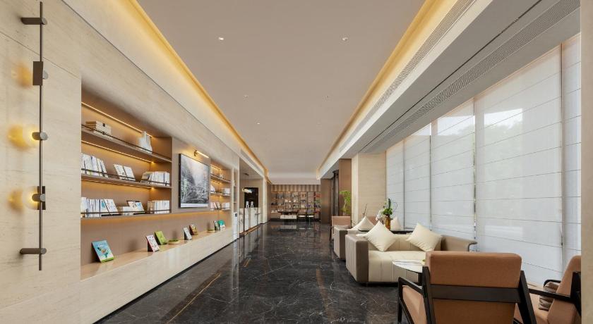 Atour X Hotel Hangzhou Xihu Hubin Ding'an Road Metro Station - image 2