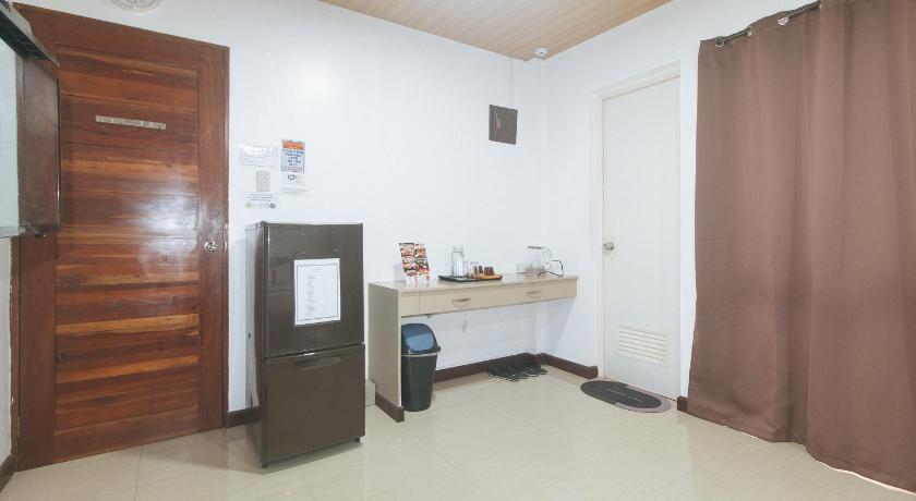 Image of Deluxe Room 12