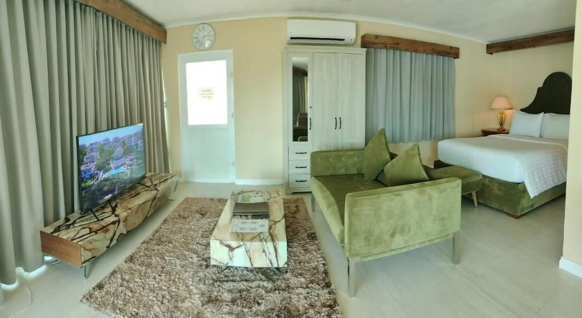 Image of Honeymoon Suite with Garden and Ocean Views 1