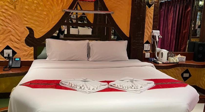 Bed, Penthouse Pattaya in Pattaya Penthouse Pattaya